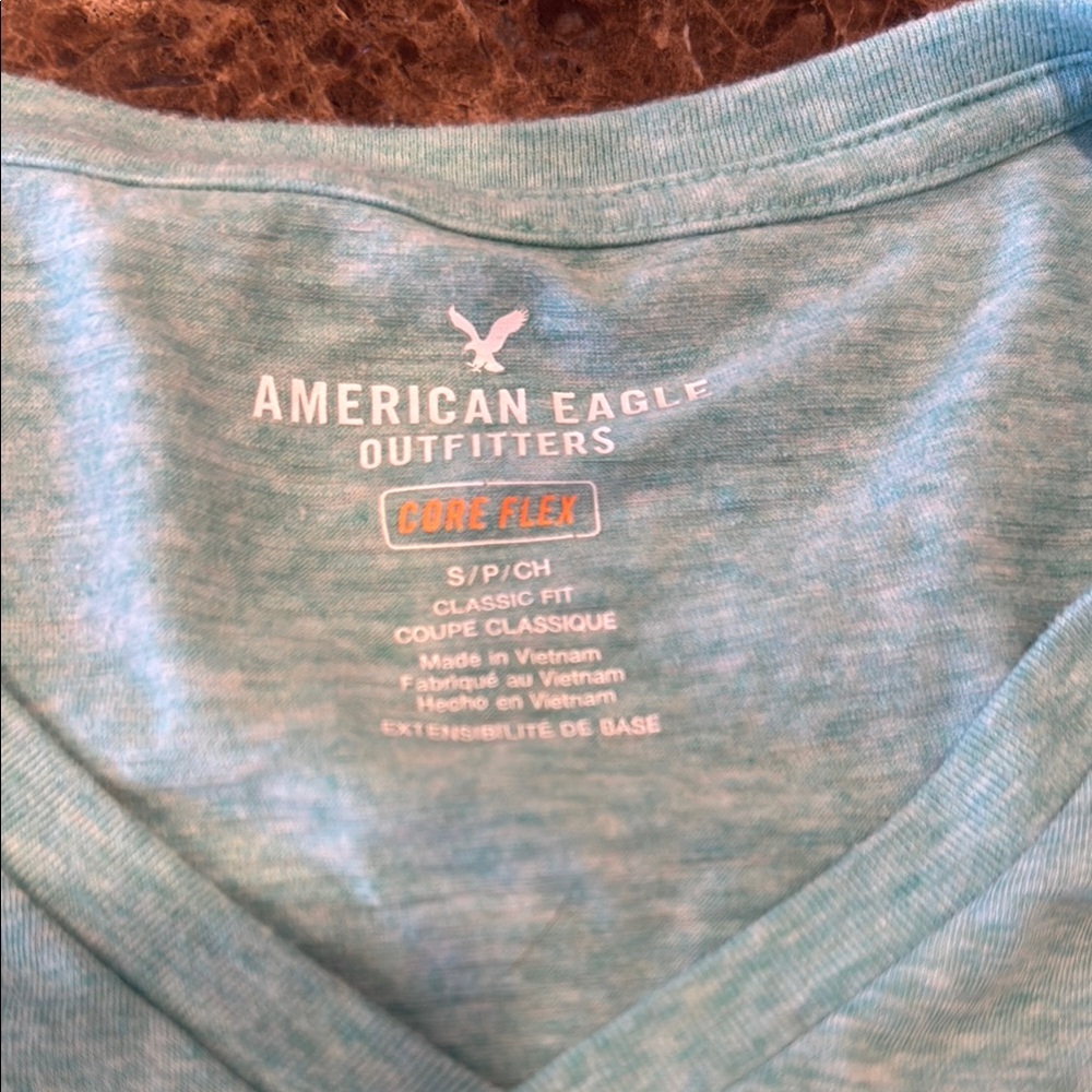 American Eagle Light Blue/Green V-Neck T-Shirt. Mens size Small - Picture 3 of 7